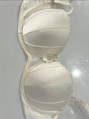 Secret Possessions Cream Satin Bra with Contoured Support